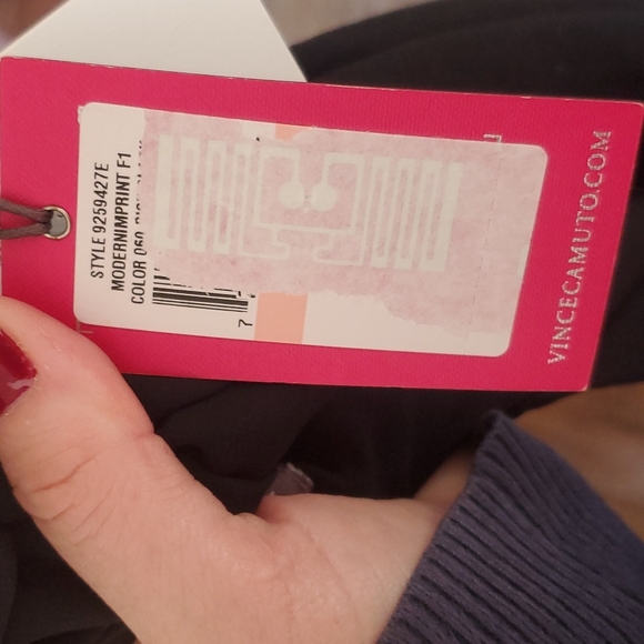 NWT Vince Camuto Dillard's Exclusive Modern Imprint Black Skirt. - Picture 3 of 11